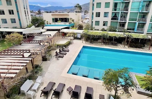 San José Apartamento | My Condo Retreat! Family-sized, Pool View with balcony!