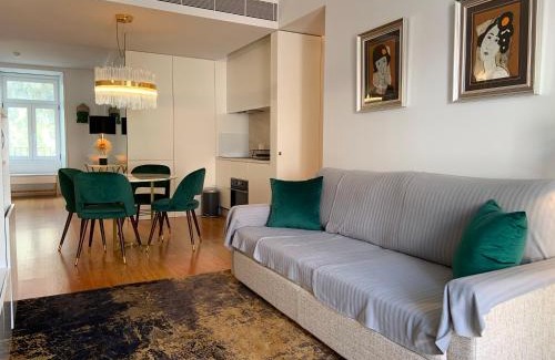 Chiado Apartamento | My Fair Lisbon - Deluxe Modern Apartment in Baixa Pombalina