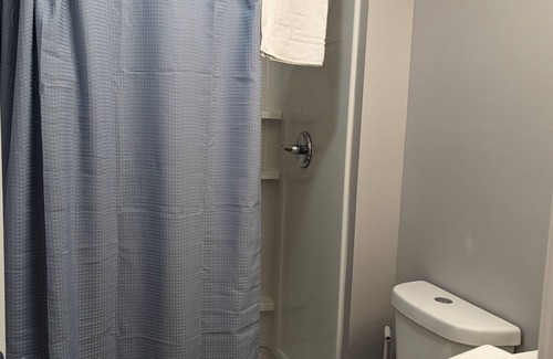 State College Casa | My Happy Place-4BR,3BA-2.5 miles to Beaver Stadium