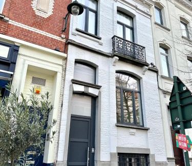 Wijk van de Squares Cama Y Desayuno | My Haus European Commision