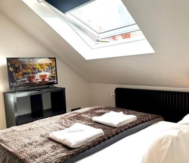 Wijk van de Squares Cama Y Desayuno | My Haus European Commision