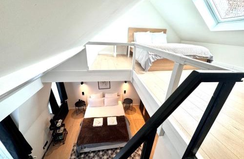 Wijk van de Squares Cama Y Desayuno | My Haus European Commision