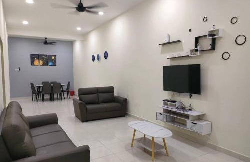 Sitiawan Casa | My Homestay Sitiawan - Astronaut Space House 8 Pax