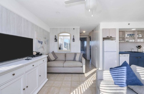 Napeague Cabaña | My Humble Abode 2BR Beachside Home | TennisPoolPKG