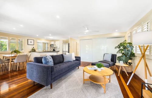 Brisbane Waterfront Casa | My Island Home at Coochie