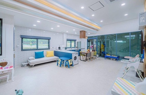Samgon-mal Casa | My Kids Pool Villa