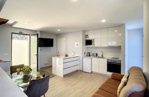 Ponta Delgada Apartamento | My School I by Atlantic Holiday