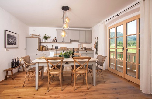 Fischbachau Apartamento | MY STAY: Relax in a country house style between lake and mountains for families
