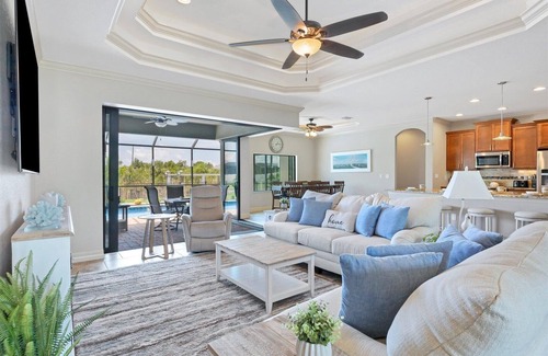South Gulf Cove Casa | MYC14422 Summary: Wel