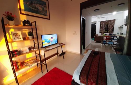 Cyberjaya Apartamento | MyCozySOHO with Excellent Swimming Pool View