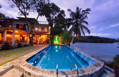 Bandaragama Villa | MYH - Villa privada frente al lago con personal e incluye desayuno GRATIS de su elección