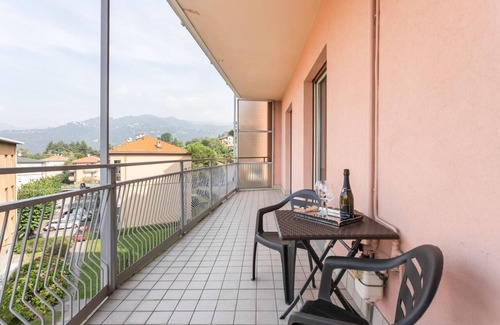 Albate Apartamento | MyHomeInComo - Santa Chiara Apartment