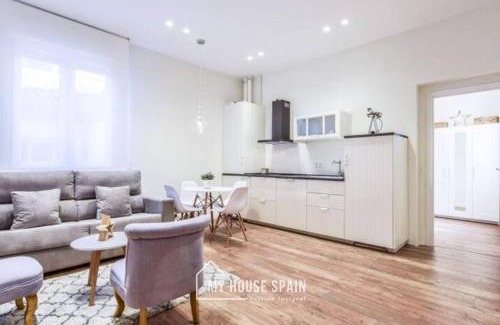 Jeronimos Apartamento | MyHouseSpain - Estrena apartamento en el centro de Madrid - Atocha