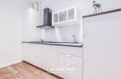 Jeronimos Apartamento | MyHouseSpain - Estrena apartamento en el centro de Madrid - Atocha