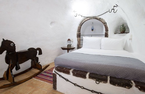 Finikia Hotel | Mylopetres
