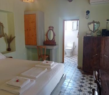 Kimolos Casa | MYRTIA , Traditional Kimolos house