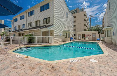 Myrtle Beach Casa | Myrtle Dunes- Across from Beach Pet Friendly