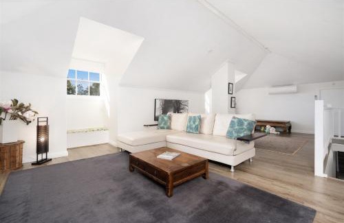 Kangaroo Valley Apartamento | Myrtle Tree Lodge - Leaves