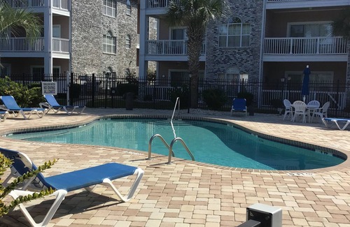 Central Myrtle Beach Condominio | Myrtlewood 2BR 1er Piso Unidad final -Wifi-Cal Ripken Bienvenido-Cerca de la piscina