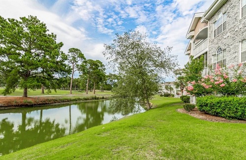 Central Myrtle Beach Casa | Myrtlewood 304-4713 Escape!