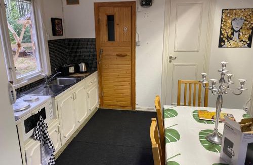 Lockna Casa | Mysig stuga med bastu och kanot