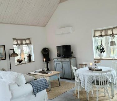 Sjorup Casa | Mysigt hus i liten by nära havet