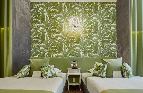 Terezvaros Hotel | Mystery Hotel Budapest, Preferred Hotels & Resorts