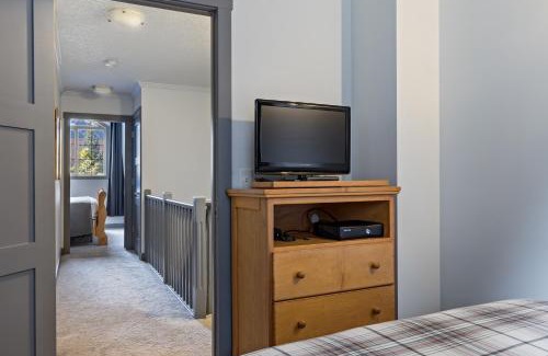 Canmore Apartamento | Mystic Pool & Hot tub Hosted by Little Sister Getaways