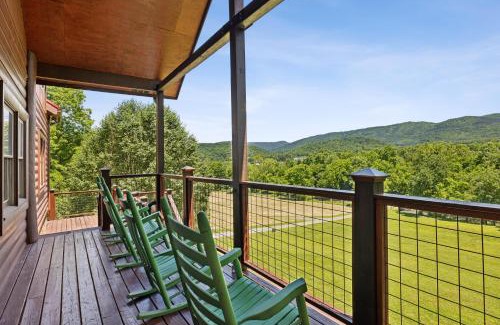 Cosby Casa | Mystical Creek Pool Lodge #600