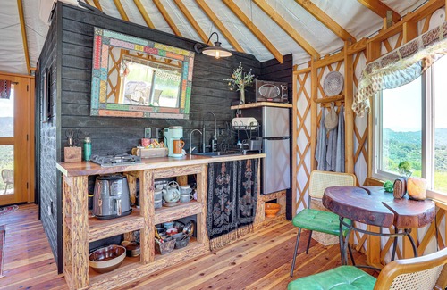 Fallbrook Apartamento | Mystical Mongolian Yurt in Fallbrook w/ Views!