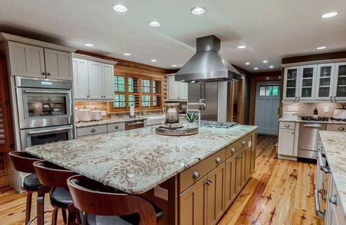 Hillsborough Cabina | Mystical Retreat 10+ Acres in an Enchanting Forest