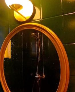 Kotka Apartamento | Nätti, avara huoneisto, kaksi weeceetä, kaksi sisäänkäyntiä