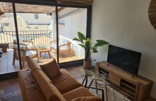 Nimes City Centre Apartamento | Nî'douillet-P3 Terrasse et climatisé-coeur de ville