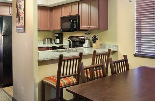 Wisconsin Dells Villa | 2 bedroom 2 bath full kitchen fireplace n deck
