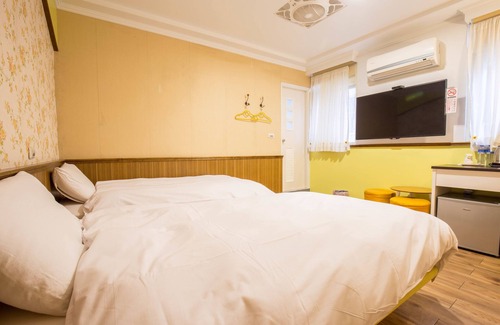 Yilan Cama Y Desayuno | N. Castle Hotel