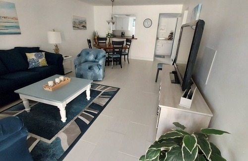 Englewood South Condominio | Hermoso condominio cerca de playas