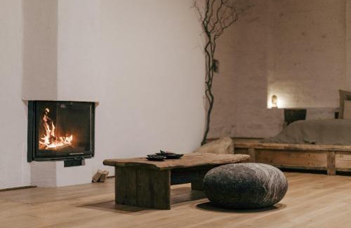 Kamenets-Podol'skiy Apartamento | n o c t u r n e