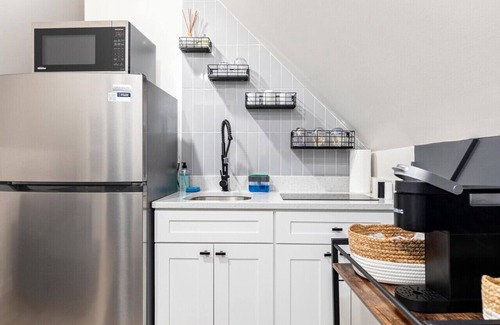 Logan Square Apartamento | N Ridgeway · Logan Square Cozy Apartment - Games+Arcade - Patio
