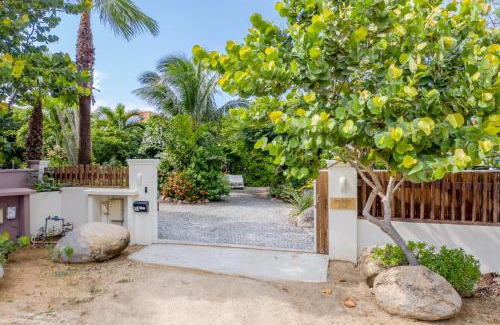 Paradera Cabina | Naïma Luxury Home, Cottage & Apartment Rentals