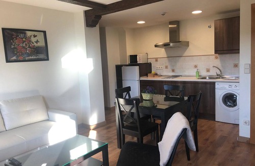 La Pradera de Navalhorno Apartamento | Navalhorno Apto. de 2 habitacion doble + sofa cama (parte frontal fachada)