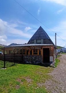Konjic Casa | Na krovu svijeta