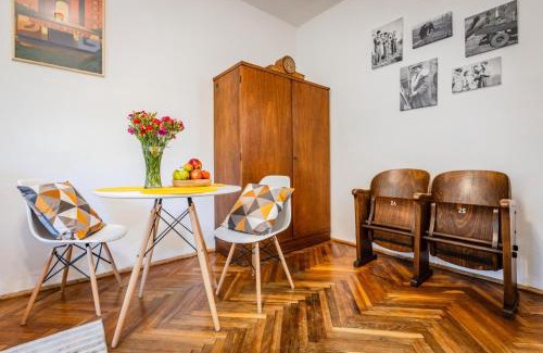 Muranow Apartamento | Na Muranowie - mieszkanie z historią I In Muranów - a flat with Warsaw history