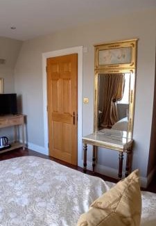Two Mile House Casa | Naas
