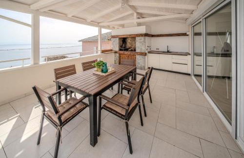 Bregi Apartamento | Nachhaltige Wellnessauszeit mit Traumblick, Pool, Sauna, Whirl-Wanne