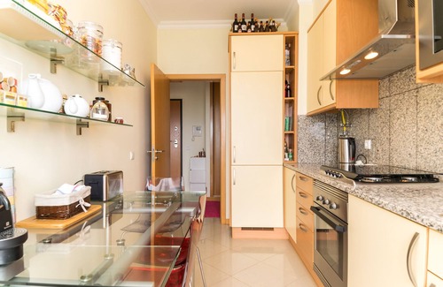 Peneco Beach Apartamento | Naden Purple Apartment, Albufeira, Algarve