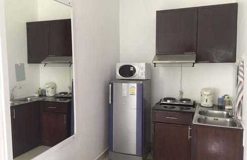Ban Khlong Haeng Hotel | Nadivana Serviced Apartments