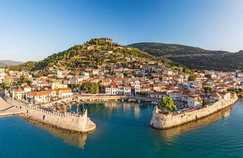Agrinio Apartamento | Nafpaktos Cozy Nest, Homely Vibes near the Beach