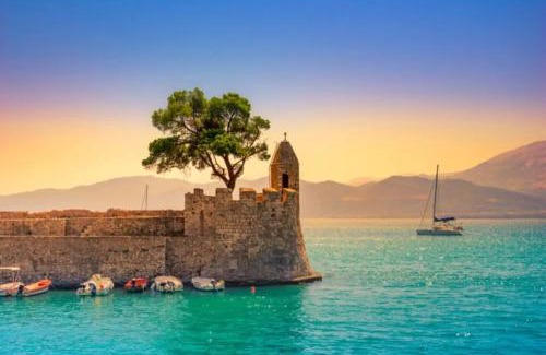 Agrinio Apartamento | Nafpaktos Cozy Nest, Homely Vibes near the Beach