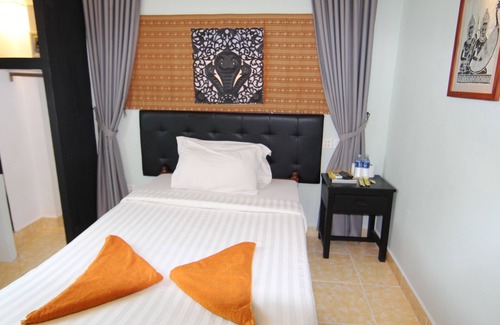 Taphul Village Area Hotel | Naga Angkor Hostel