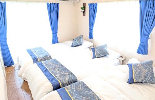 Ama Villa | Nagoya Station is 17 minutes by car parking for 2 cars! Up to 11 people pets welcome!